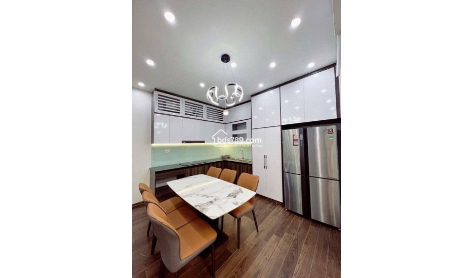 Bán CHDV 5 tầng tọa lạc tại Nguyễn Trãi, Thanh Xuân,Hà Nội. + Diện tích: 88m2,